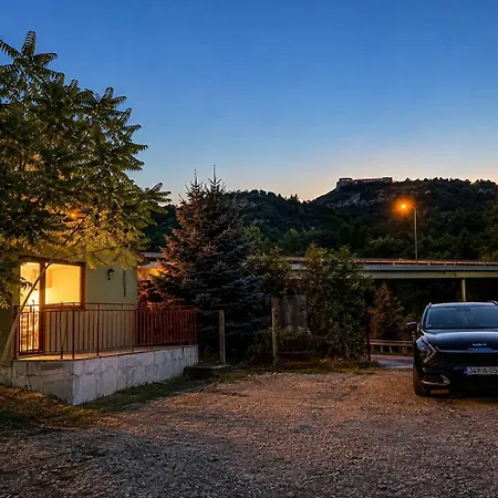 Hidden Hills * سراييفو